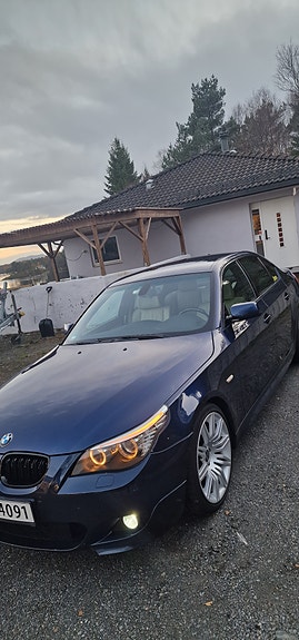 BMW 520d 2 of 12