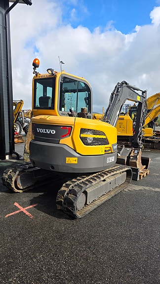 Volvo ECR58D 3 of 5