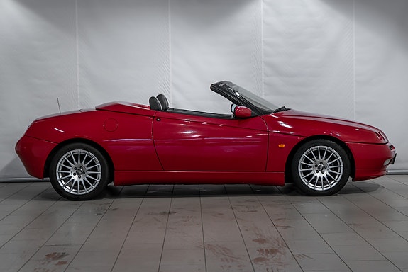 Alfa Romeo Spider 6 of 25