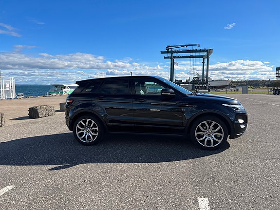 Land Rover Range Rover 2 of 5
