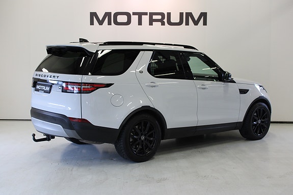 Land Rover Discovery 3 of 5