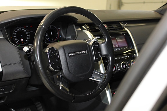 Land Rover Discovery 12 of 30