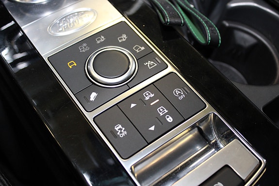 Land Rover Discovery 23 of 30