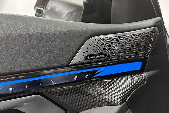 BMW i5 15 of 21
