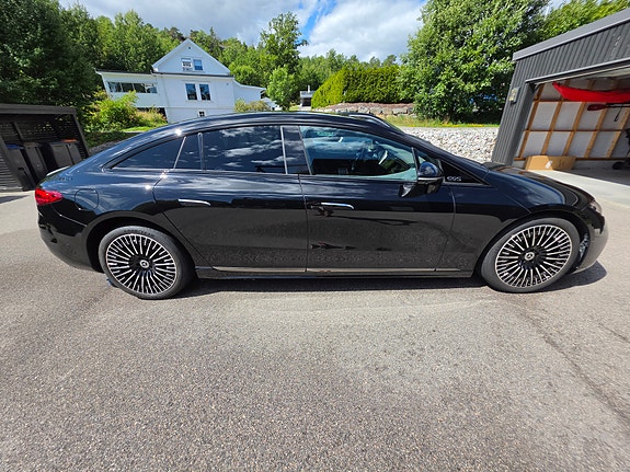 Mercedes-Benz EQS580 5 of 25