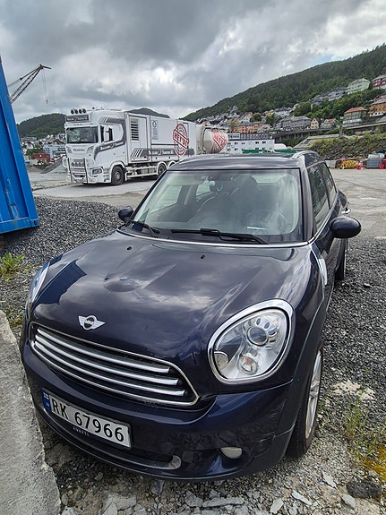 MINI Countryman Cooper D 4 of 5