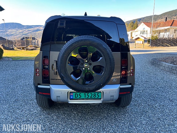 Land Rover defender 4 of 30