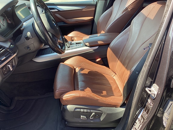 BMW X5 8 of 10