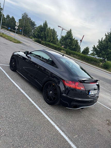 Audi TT 3 of 12