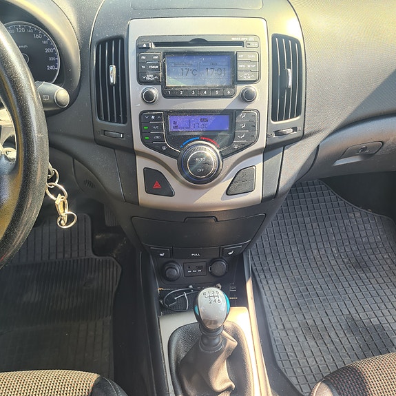 Hyundai i30 7 of 10