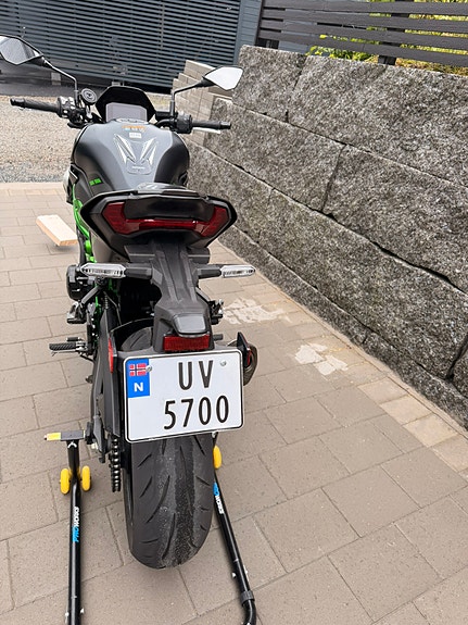 Kawasaki Z 900 8 of 11