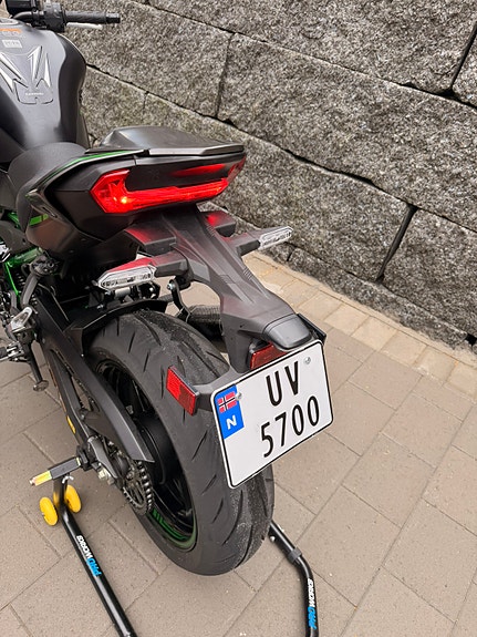 Kawasaki Z 900 5 of 11