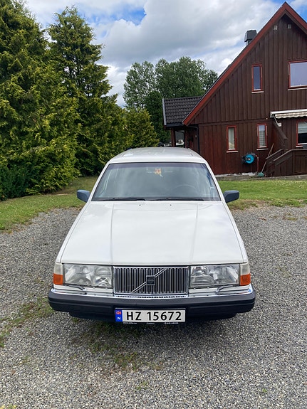Volvo 760 3 of 5