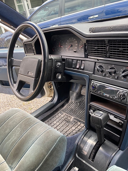 Volvo 760 18 of 24