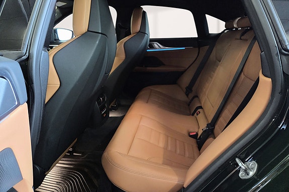 BMW i4 14 of 30