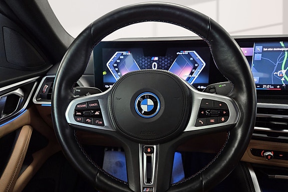 BMW i4 25 of 30