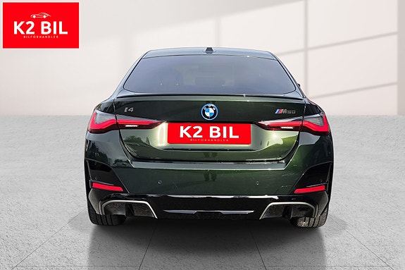 BMW i4 10 of 30