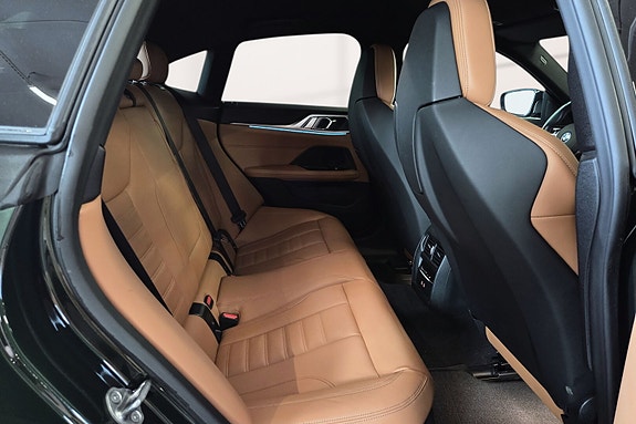 BMW i4 15 of 30