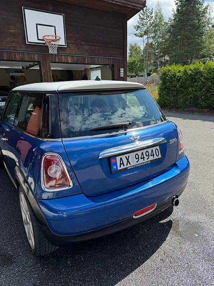MINI Cooper 3 of 5