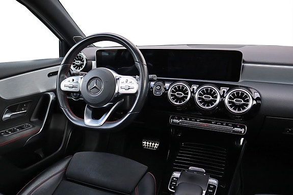 Mercedes-Benz A200 13 of 30