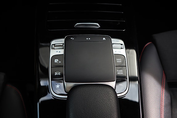 Mercedes-Benz A200 25 of 30