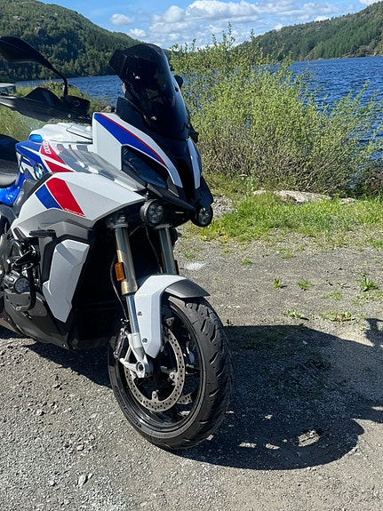 BMW S 1000 XR 2 of 8