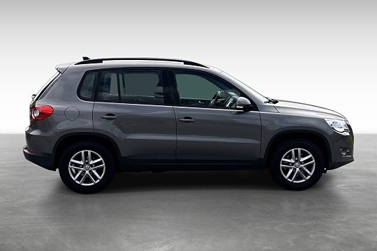 Volkswagen Tiguan 4 of 5