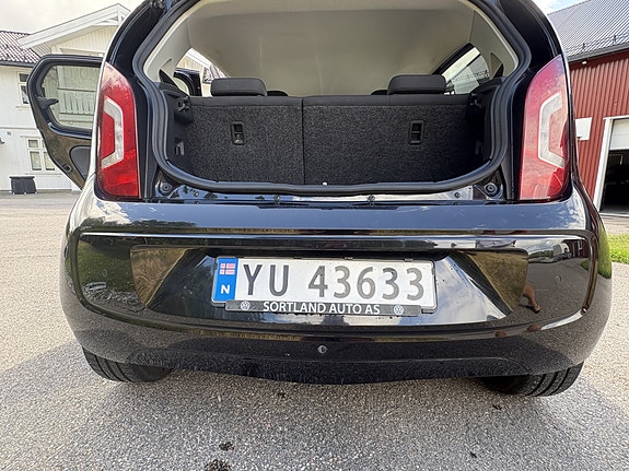 Volkswagen UP! 22 of 30