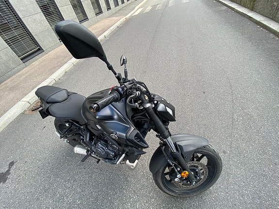 Yamaha MT-07 8 of 14