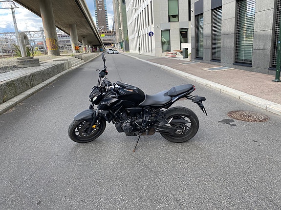 Yamaha MT-07 6 of 14
