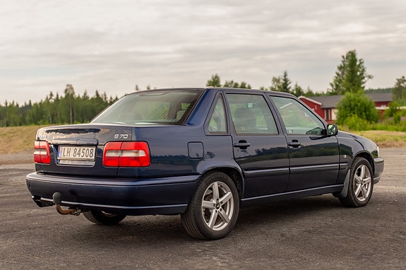 Volvo S70 4 of 5