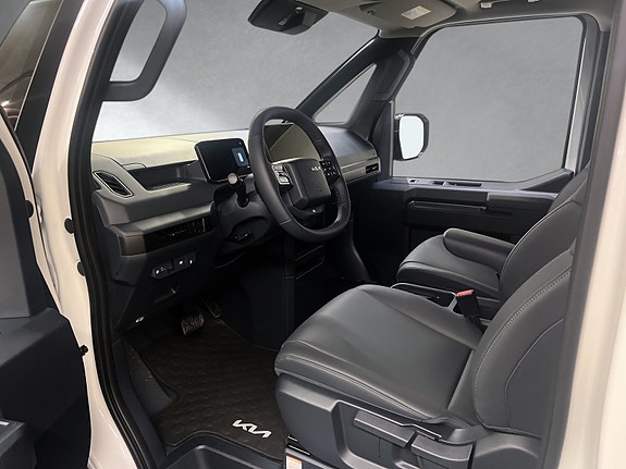 Kia PV5 13 of 30