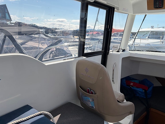 23-fots Pilothouse, 200 HK - Baugpropell, utendørs styring & dieselvarmer 4 of 6