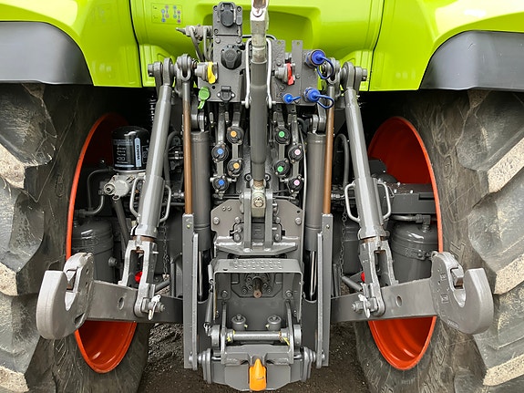 CLAAS Arion 650 Cis+ Hexashift 5 of 5