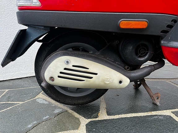 Vespa LX 50 6 of 24