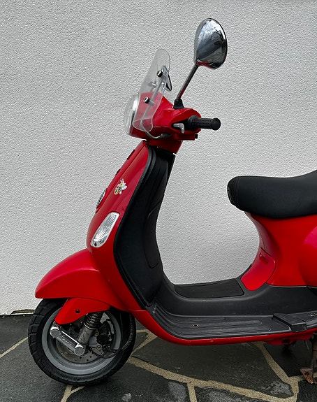 Vespa LX 50 12 of 24
