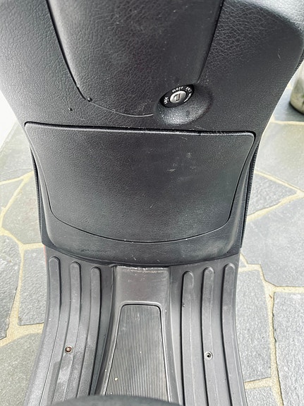 Vespa LX 50 19 of 24