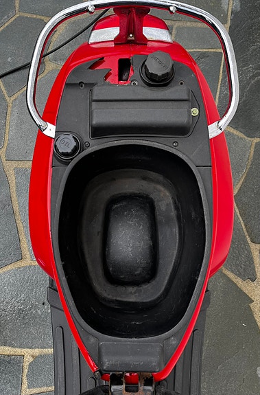 Vespa LX 50 15 of 24