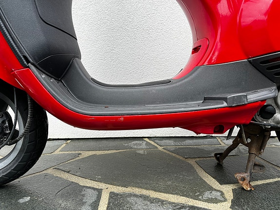 Vespa LX 50 10 of 24
