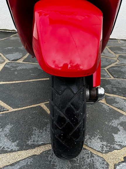 Vespa LX 50 22 of 24