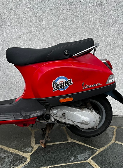 Vespa LX 50 8 of 24