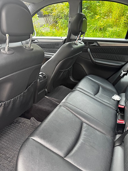Mercedes-Benz C200 19 of 21