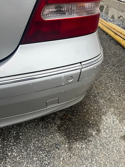 Mercedes-Benz C200 3 of 21