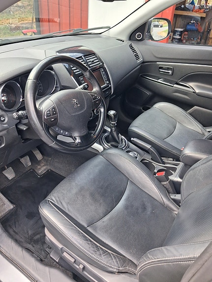 Peugeot 4008 12 of 24