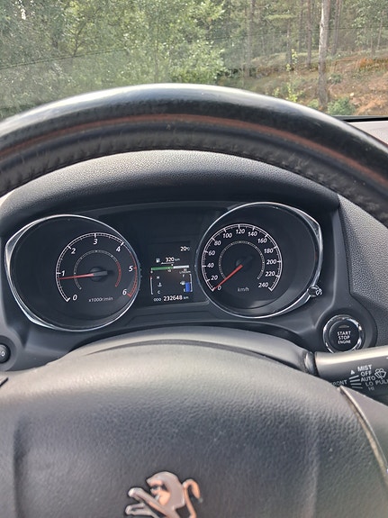 Peugeot 4008 17 of 24