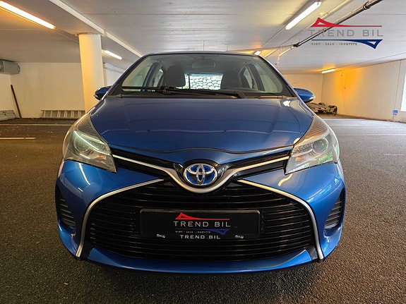 Toyota Yaris 8 of 20