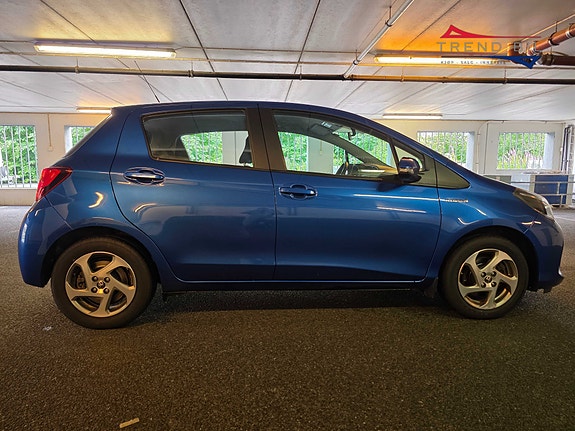 Toyota Yaris 6 of 20