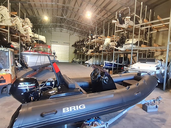 Brig Eagle 4 m Inkludert henger til 25,000 10 of 10