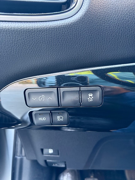 Toyota Prius 21 of 27