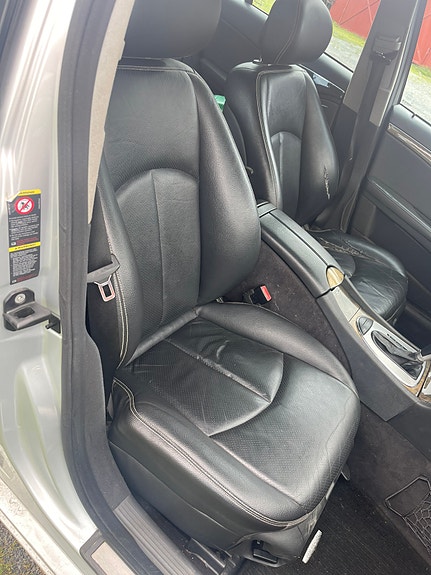 Mercedes-Benz E280 10 of 14